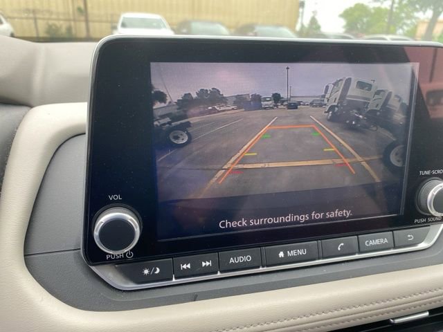 Used 2025 Nissan Rogue SV AWD/4WD image 43