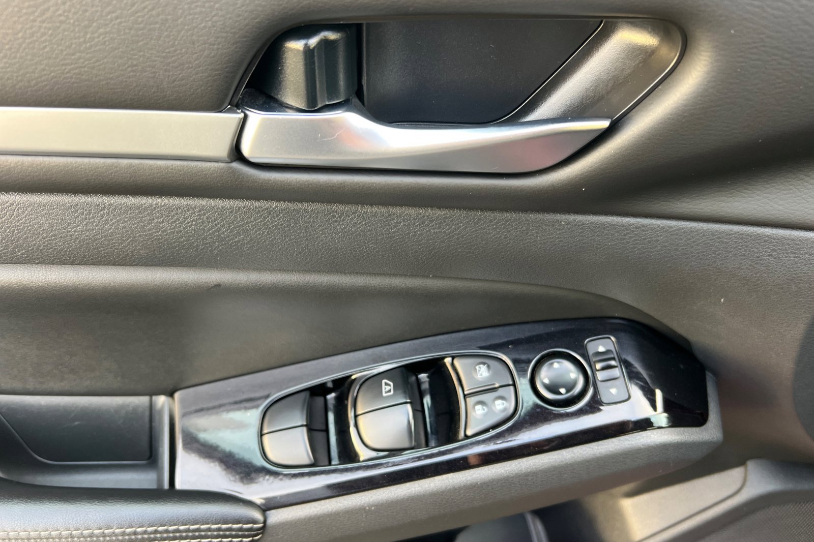 Certified 2023 Nissan Altima 2.5 SV image 11