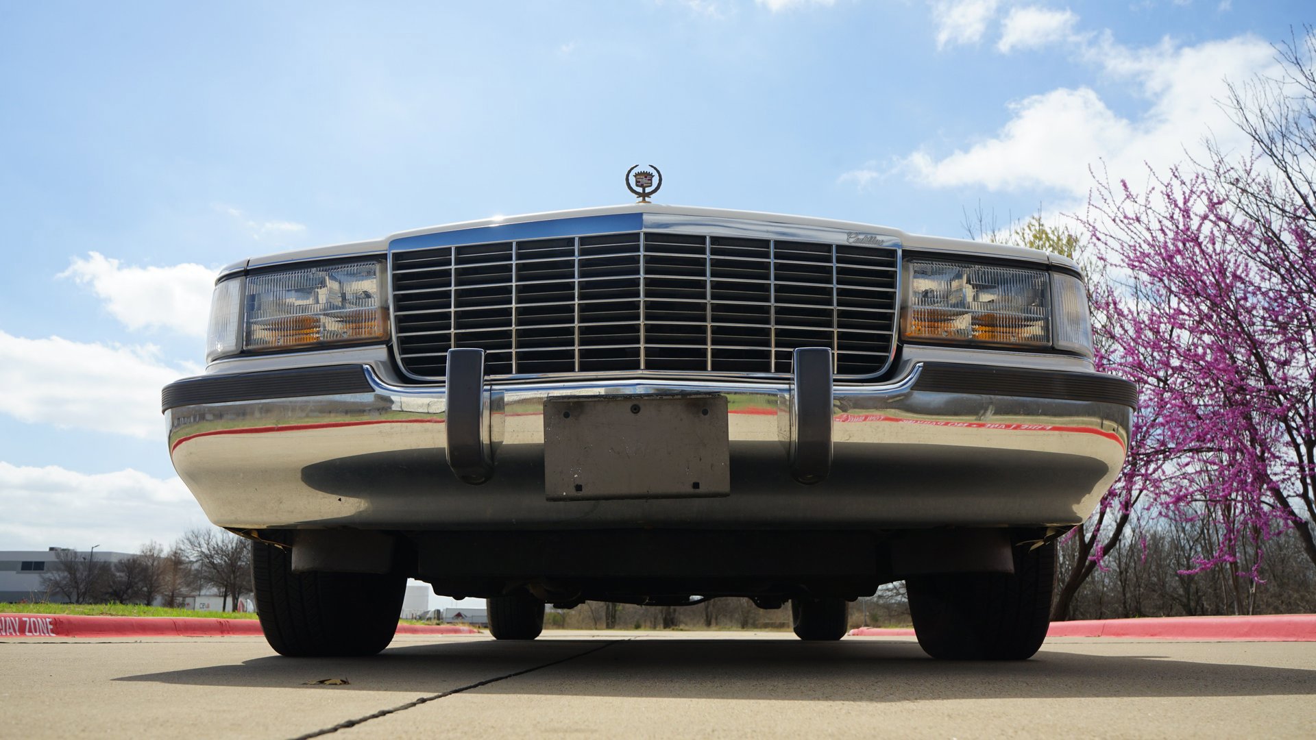 Used 1993 Cadillac Fleetwood Sedan RWD image 25