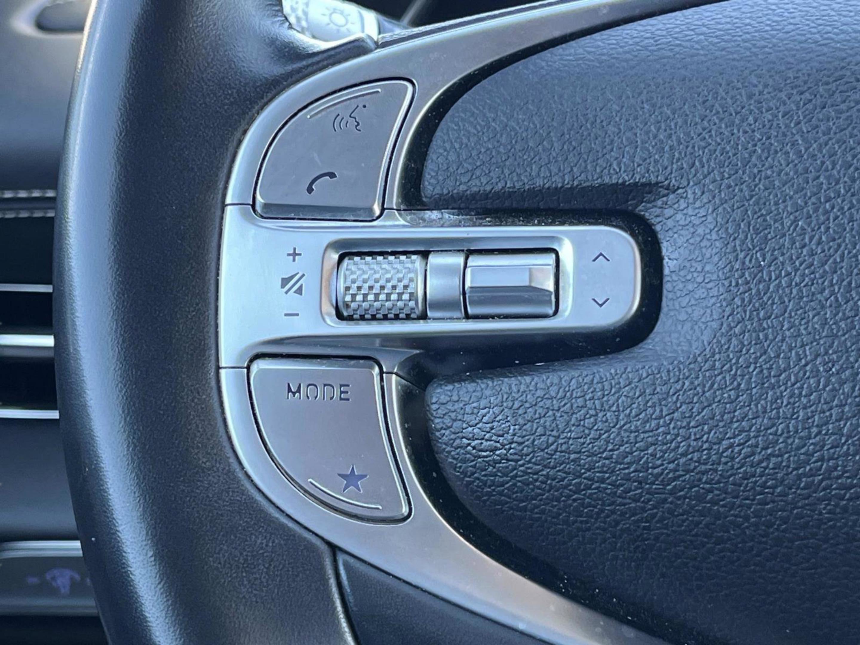 Used 2024 Genesis GV80 2.5T image 34