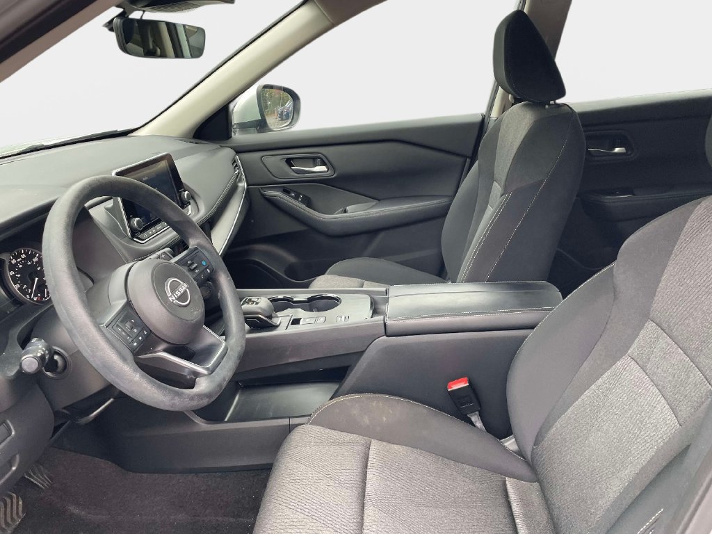 Used 2024 Nissan Rogue SV FWD image 21