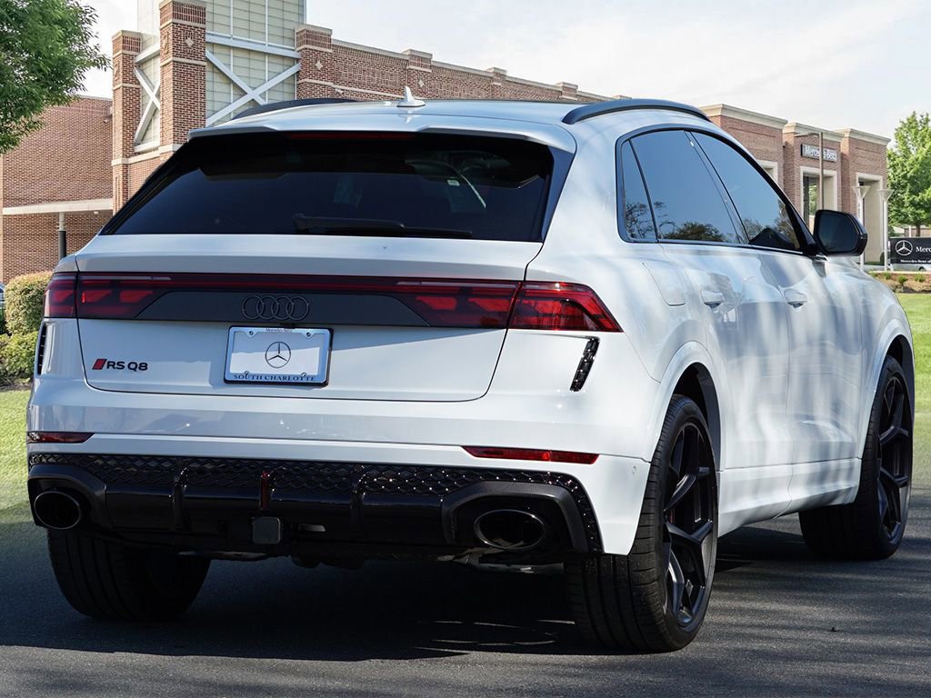 Used 2025 Audi RS Q8 performance image 6