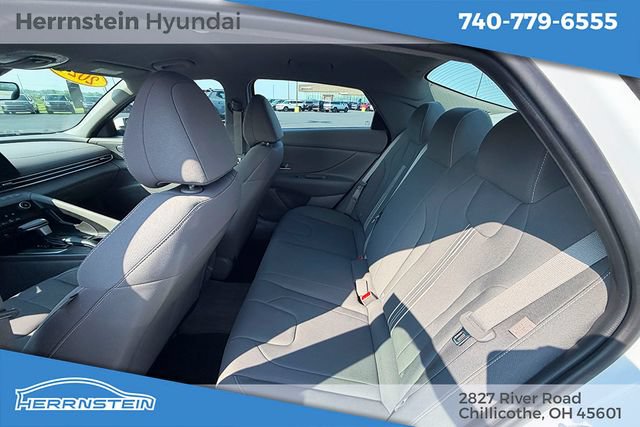 Used 2024 Hyundai Elantra SEL FWD image 6