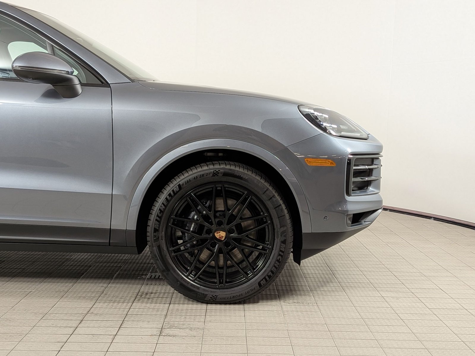 New 2026 Porsche Cayenne Coupe AWD/4WD image 12