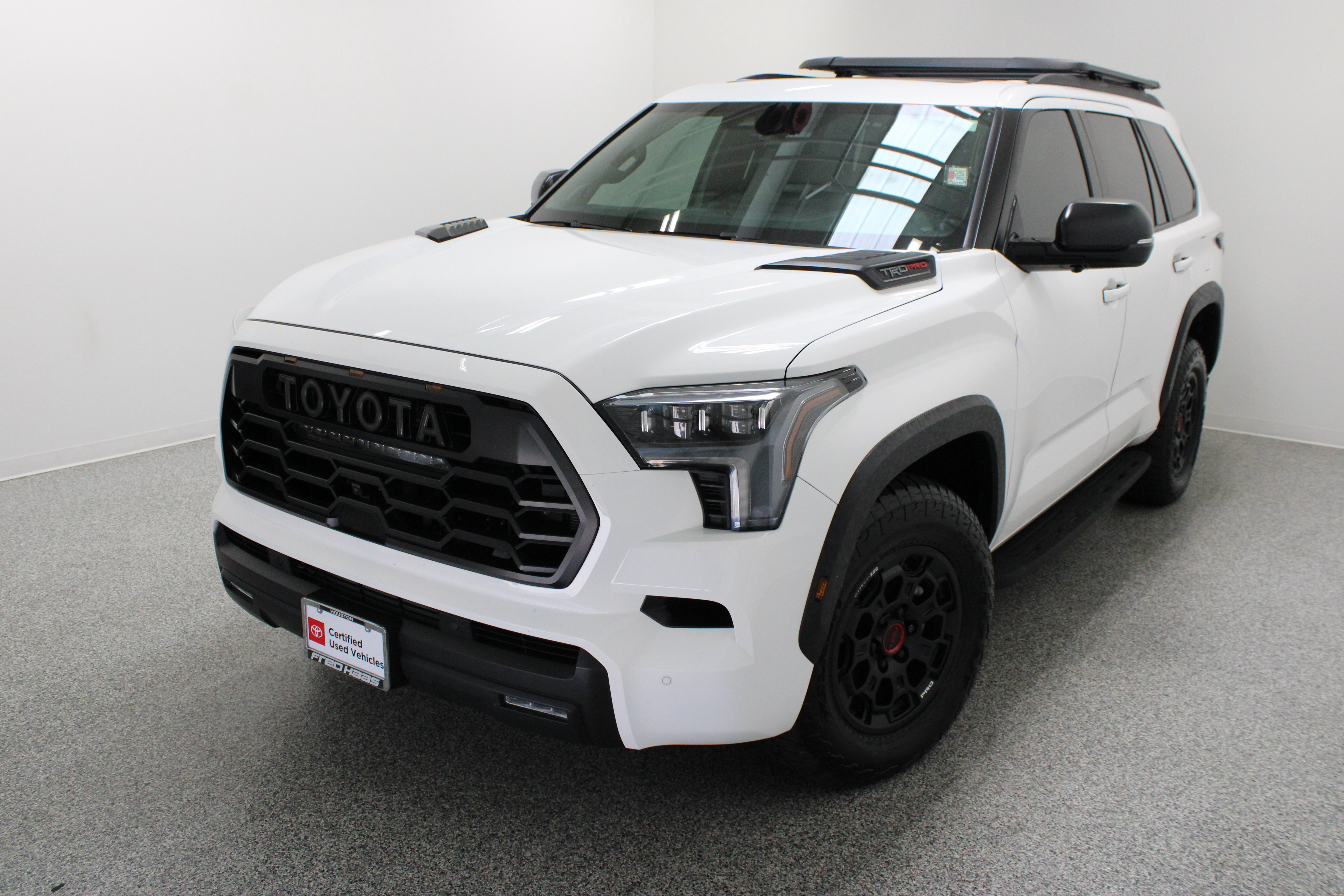 Used 2026 Toyota Sequoia TRD Pro AWD/4WD image 2