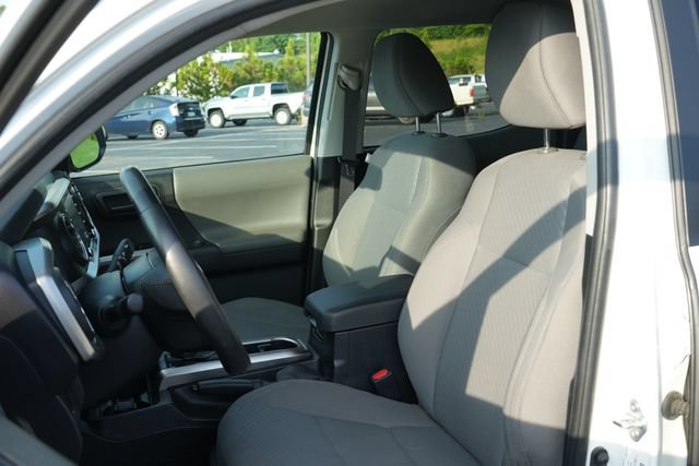 Used 2023 Toyota Tacoma SR5 RWD image 19