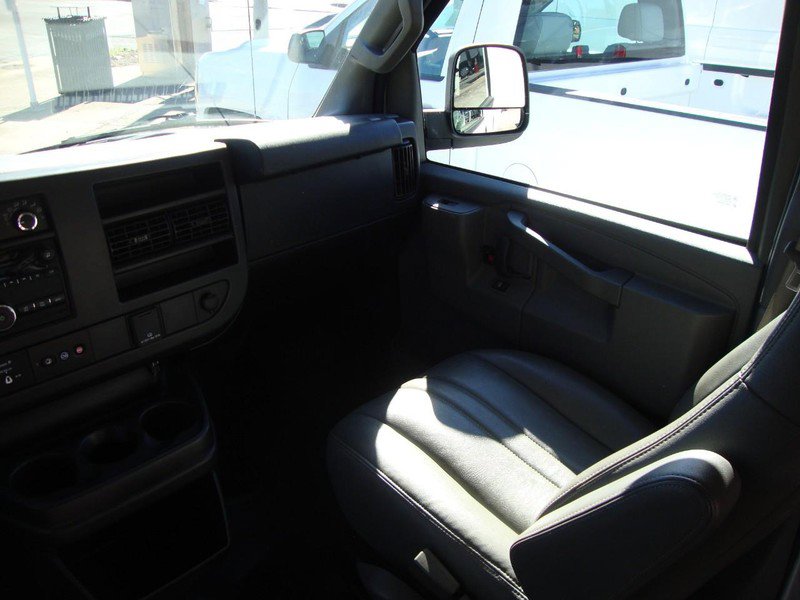Used 2021 Chevrolet Express 2500 Extended w/ Driver Convenience Package image 9