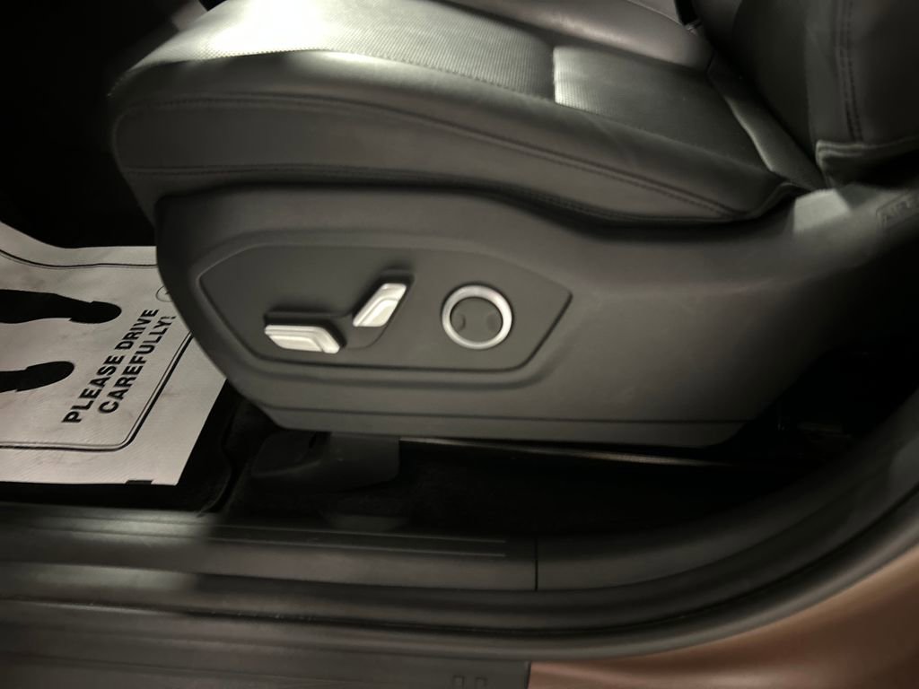 Used 2025 Hyundai Santa Fe XRT image 11