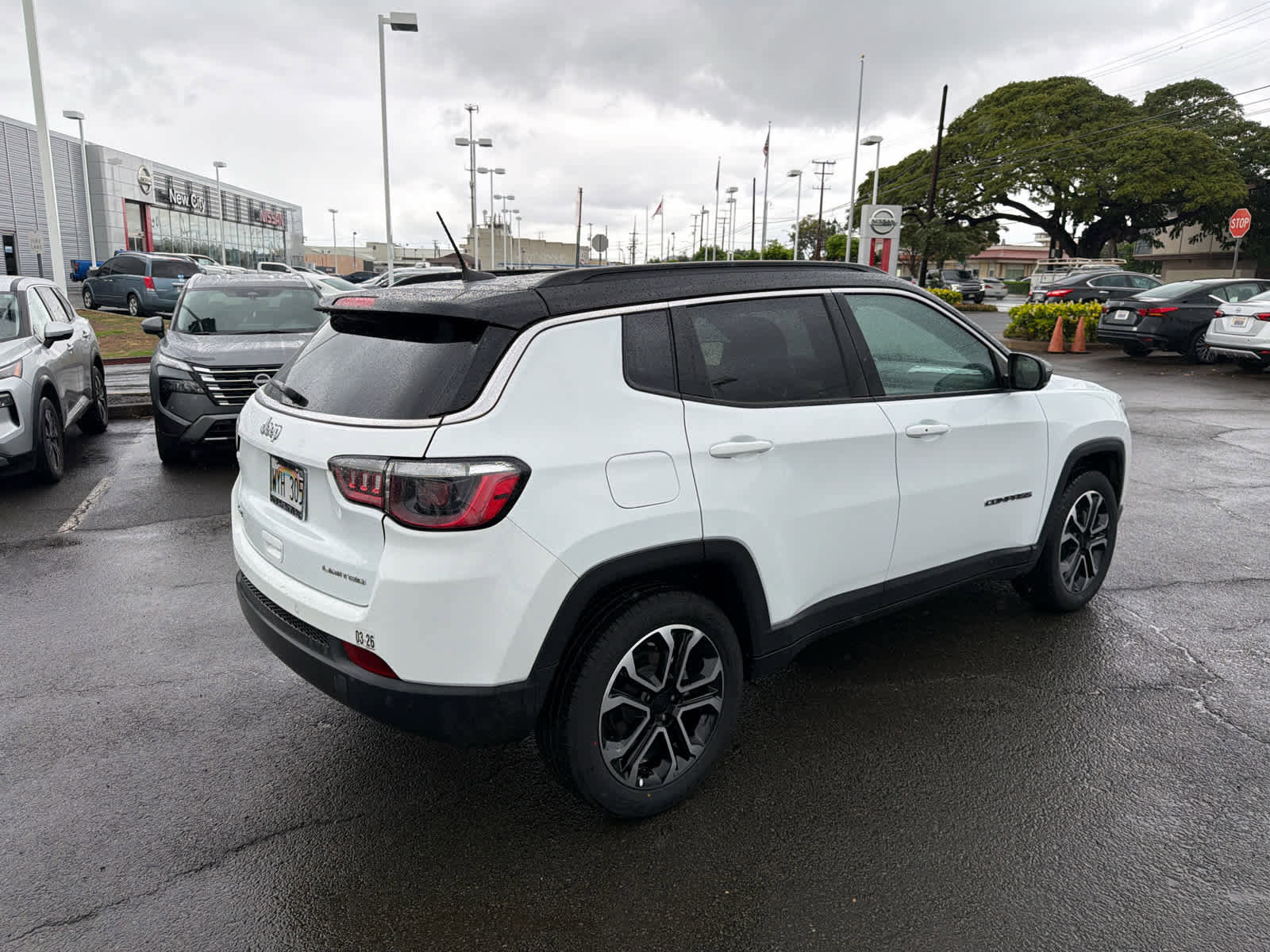 Used 2024 Jeep Compass Limited image 3