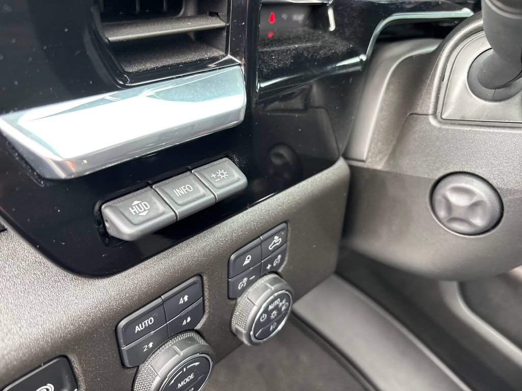 Certified 2025 Chevrolet Silverado 1500 LTZ w/ Technology Package AWD/4WD image 34