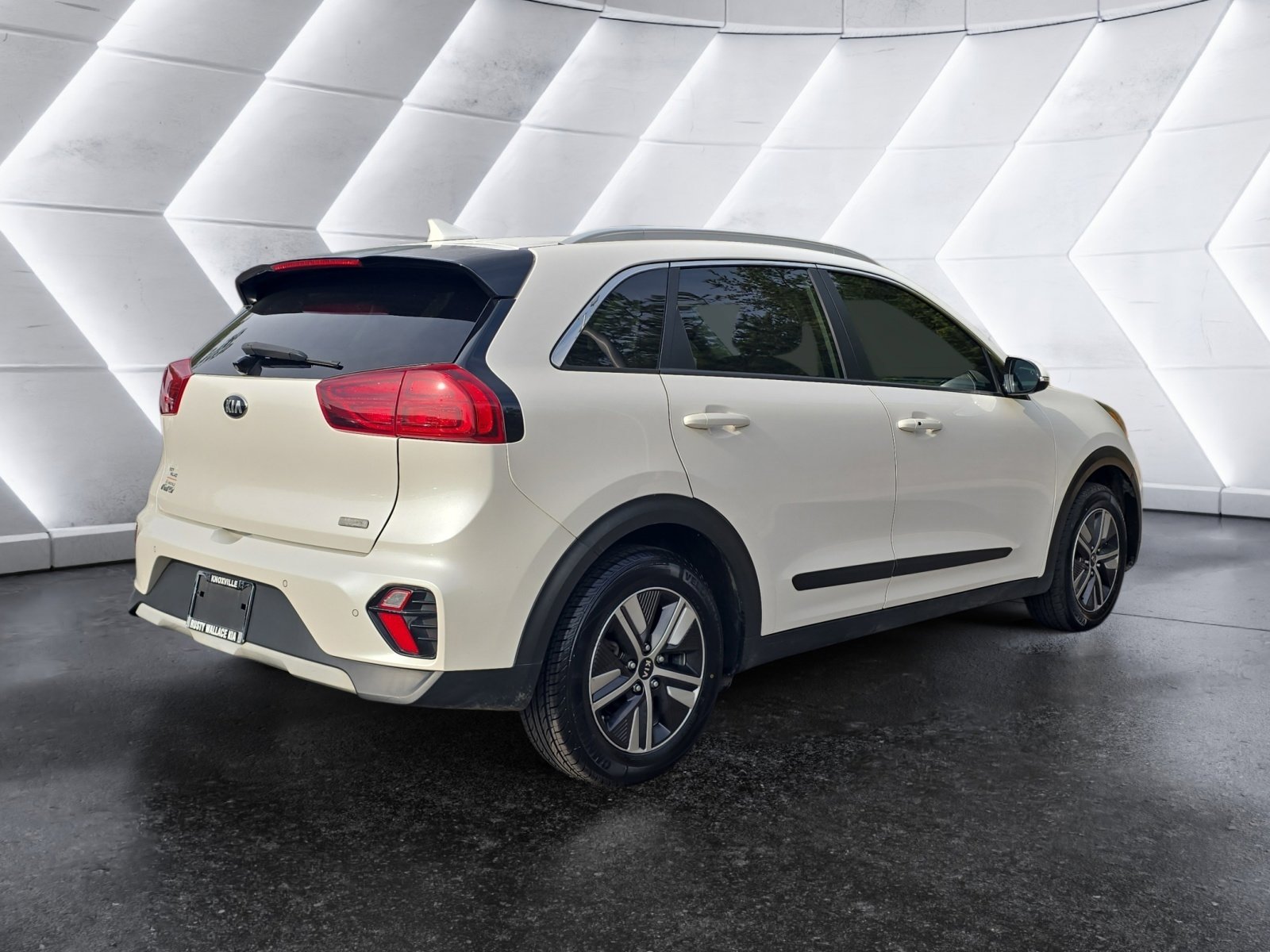 Used 2020 Kia Niro EX Premium image 5