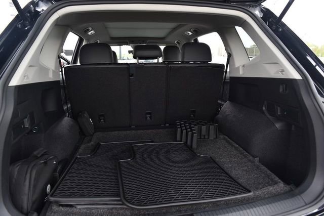 Certified 2023 Volkswagen Tiguan SE w/ Panoramic Sunroof Package image 25