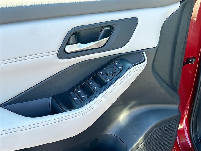 New 2026 Nissan Rogue SV image 10