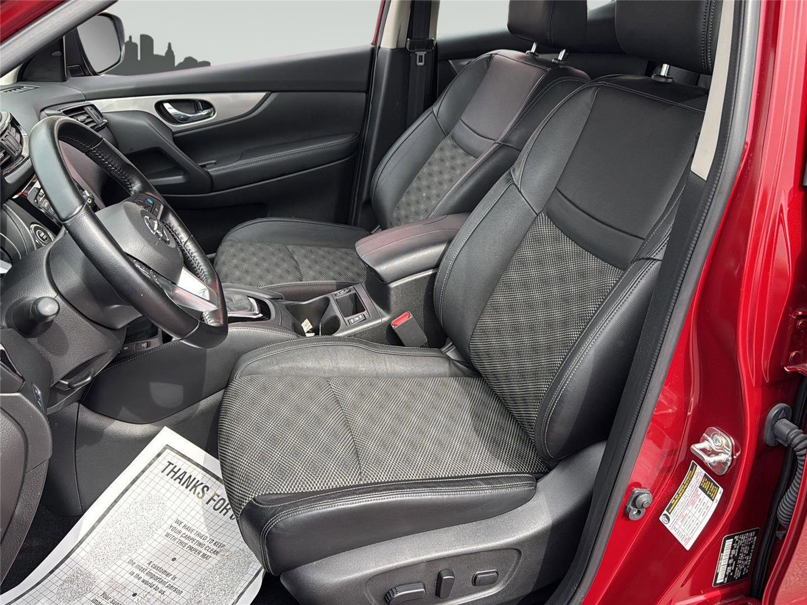 Used 2020 Nissan Rogue Sport SV w/ Technology Package image 18