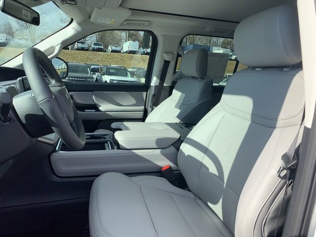 New 2026 Ford Expedition Active AWD/4WD image 25