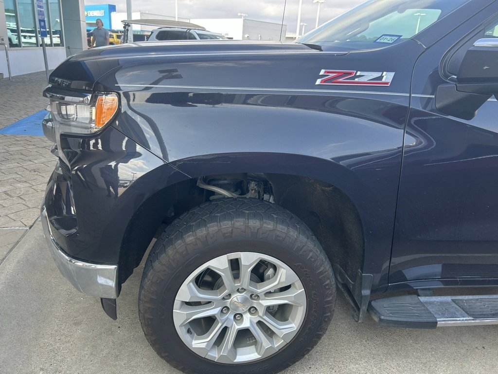 Used 2023 Chevrolet Silverado 1500 LTZ image 2