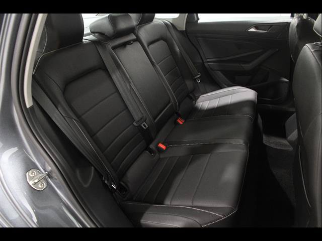 Certified 2023 Volkswagen Jetta SE FWD image 16