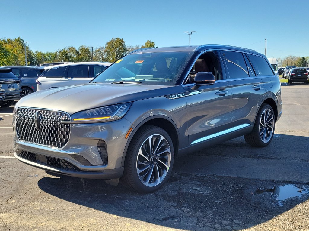 New 2027 Lincoln Aviator Reserve AWD/4WD image 8