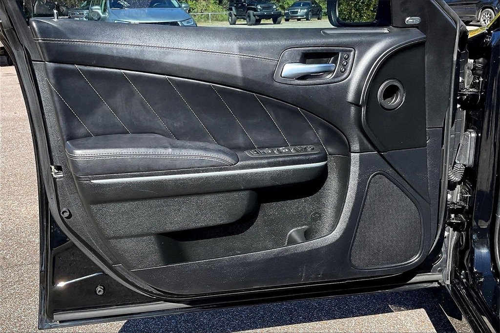 Certified 2022 Dodge Charger Scat Pack w/ Plus Group image 23