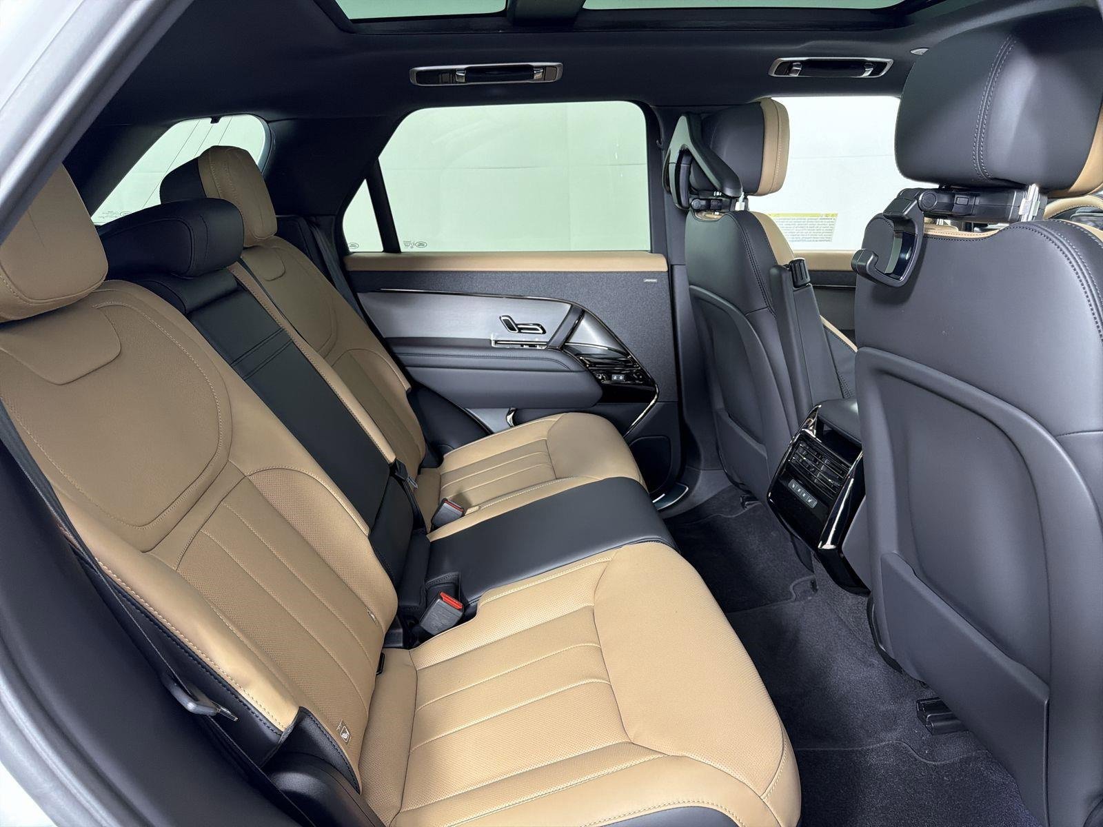 New 2026 Land Rover Range Rover Sport Dynamic SE image 31