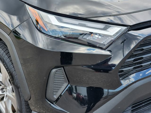 Used 2023 Toyota RAV4 XLE AWD/4WD image 9