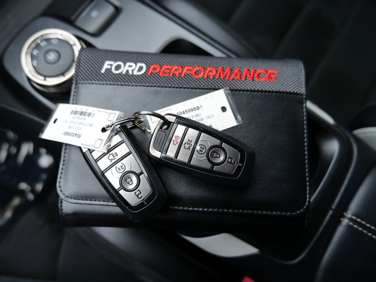Used 2021 Ford Mustang Shelby GT500 w/ Technology Package image 32