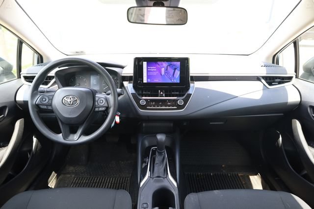 Used 2025 Toyota Corolla LE FWD image 13
