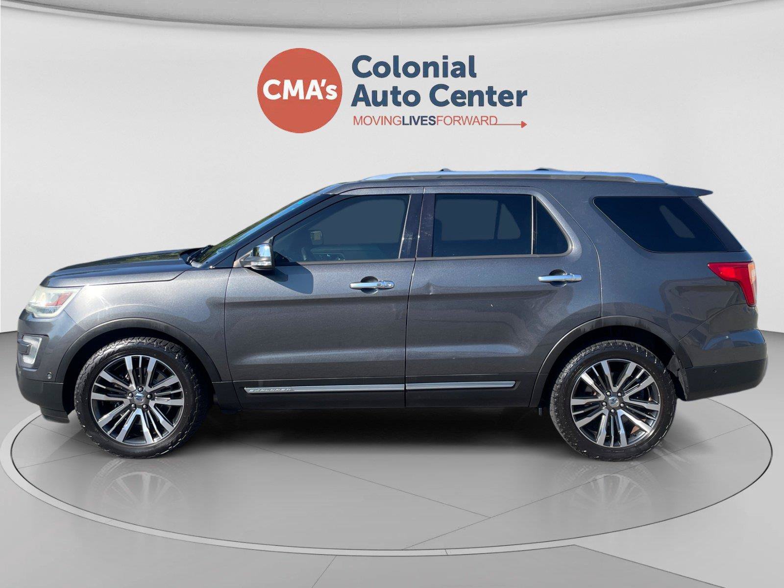 Used 2016 Ford Explorer Platinum AWD/4WD image 2