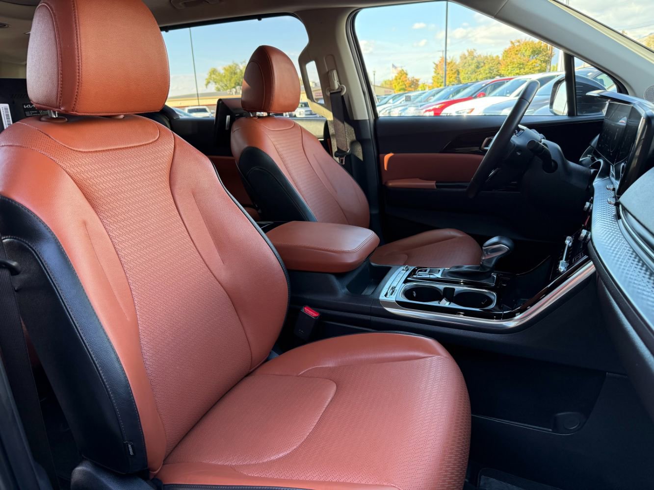 Used 2024 Kia Carnival SX Prestige image 25