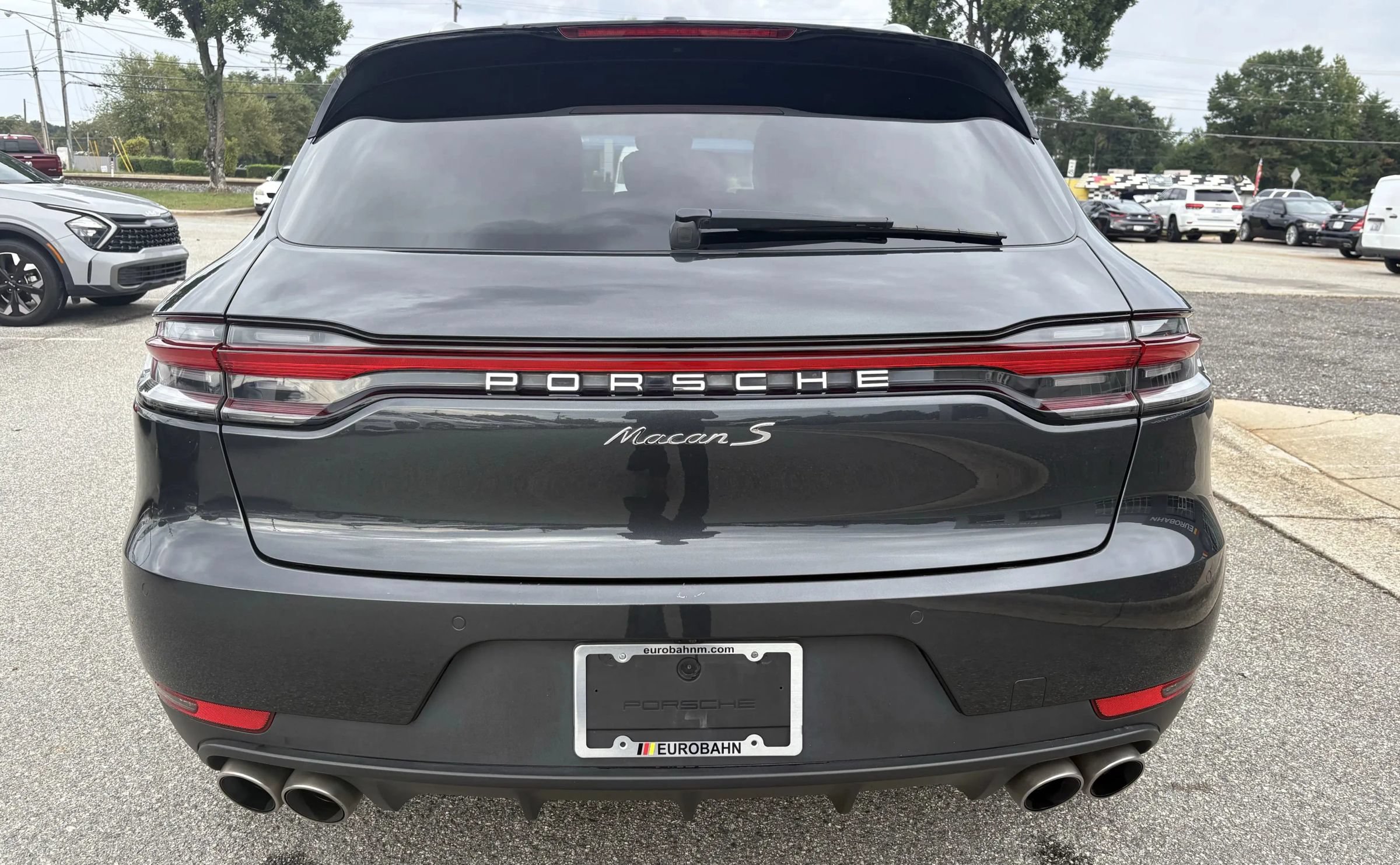 Used 2021 Porsche Macan S AWD/4WD image 4