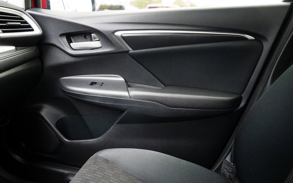 Used 2015 Honda Fit LX image 23