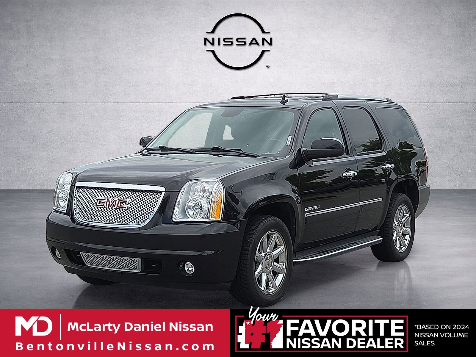Used 2010 GMC Yukon Denali AWD/4WD image 2