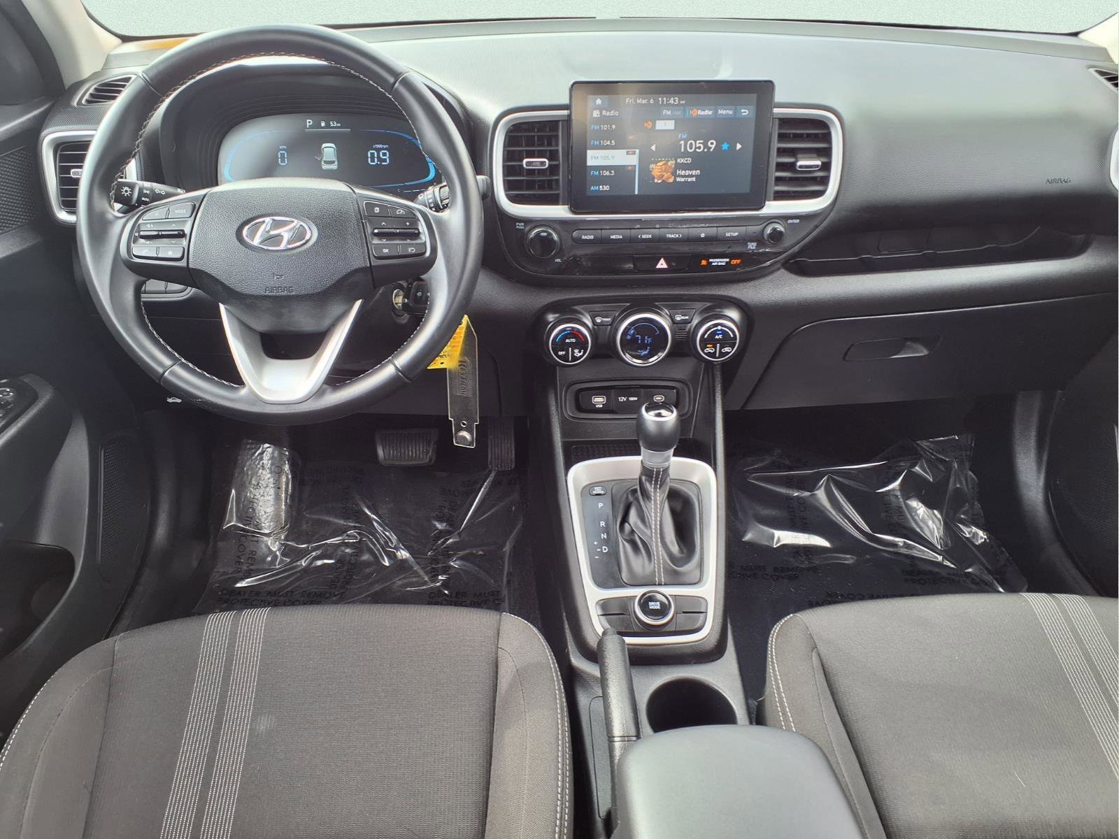 Used 2023 Hyundai Venue SEL w/ Cargo Package image 12