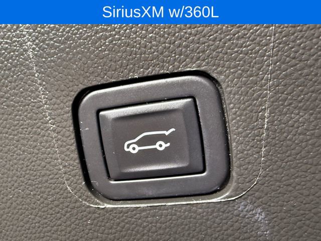 Used 2023 Chevrolet Traverse LT w/ Midnight/Sport Edition image 17