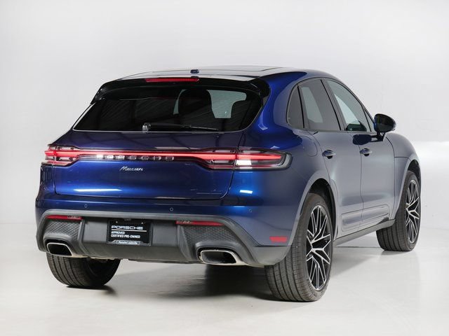Certified 2026 Porsche Macan AWD/4WD image 9