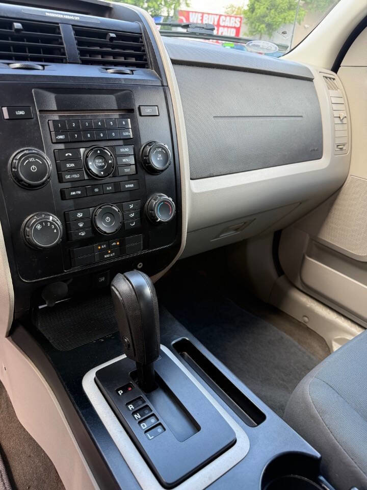 Used 2012 Ford Escape XLS image 18