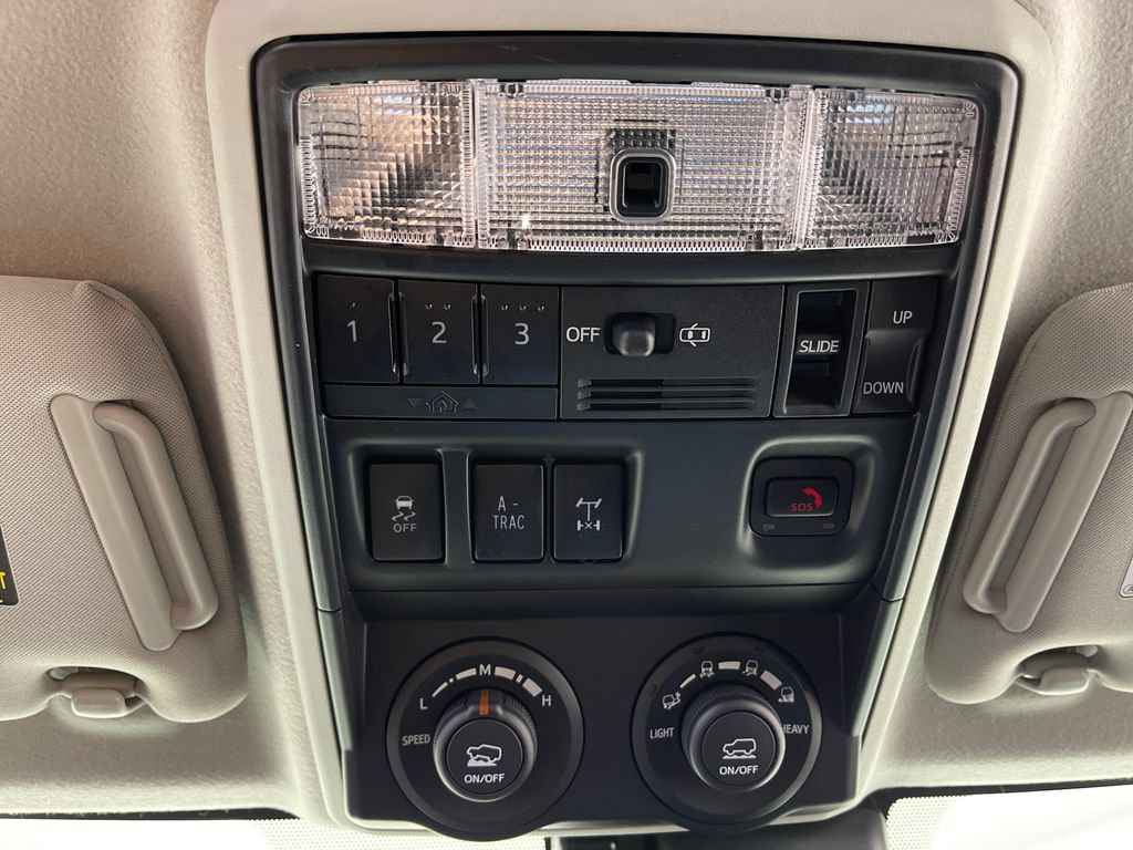 Certified 2023 Toyota 4Runner TRD Off-Road Premium w/ Off Road Premium Plus Package AWD/4WD image 29