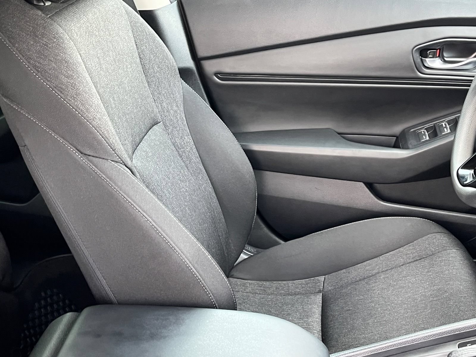 Used 2023 Honda Accord EX image 10