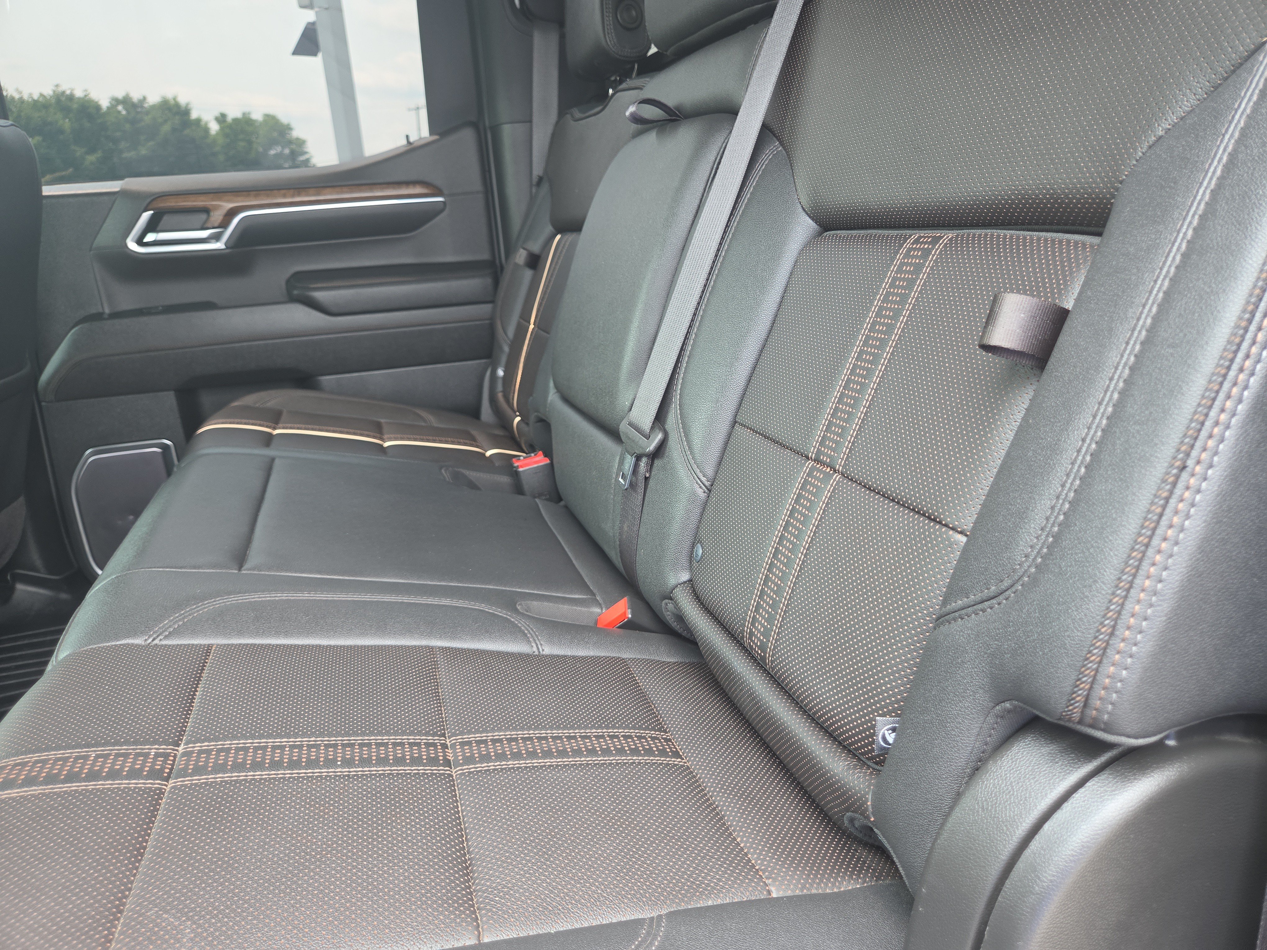 Used 2023 Chevrolet Silverado 1500 High Country w/ LPO, Dark Essentials Package AWD/4WD image 10