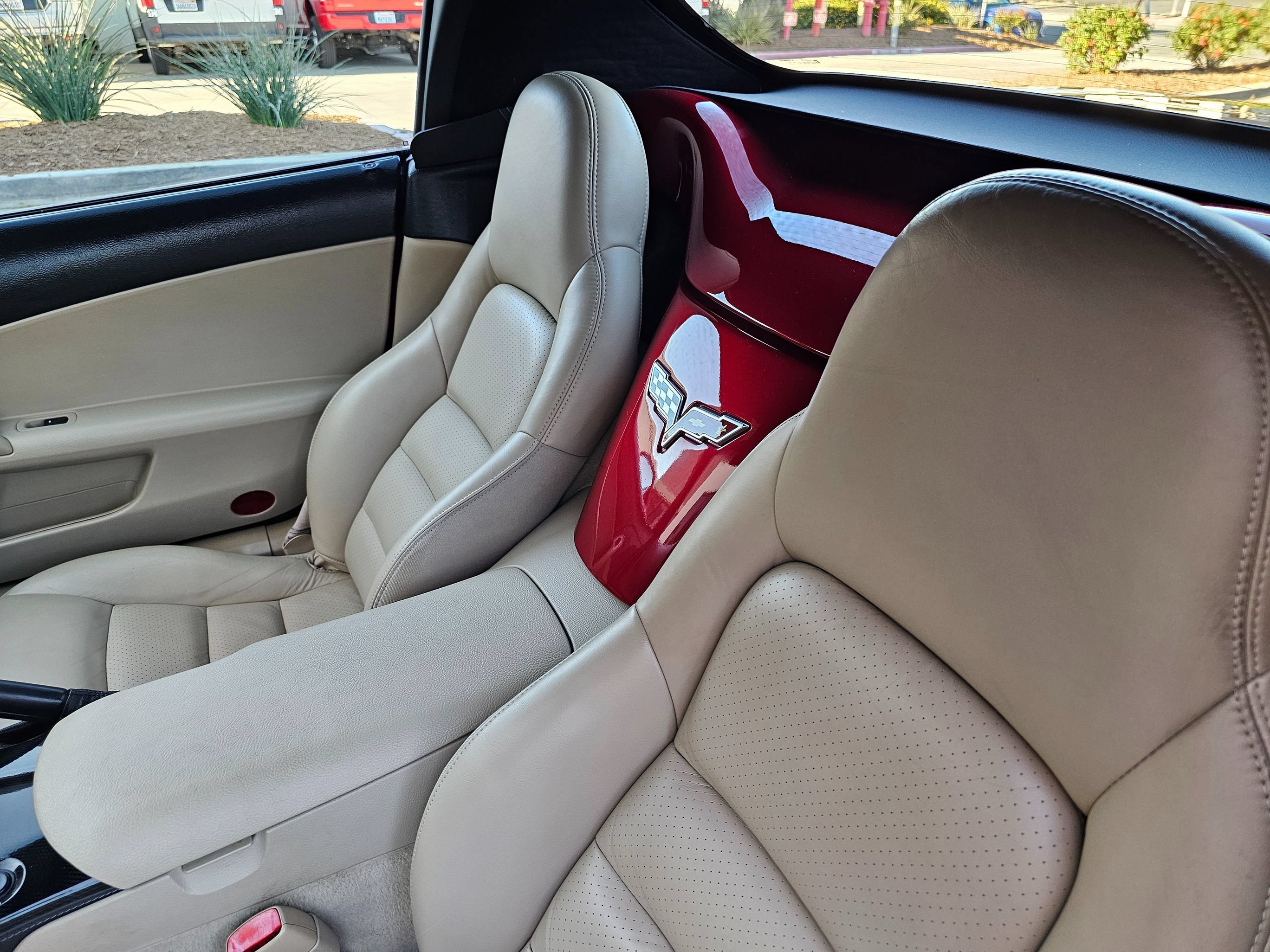 Used 2008 Chevrolet Corvette Convertible w/ Preferred Equipment Group RWD image 18