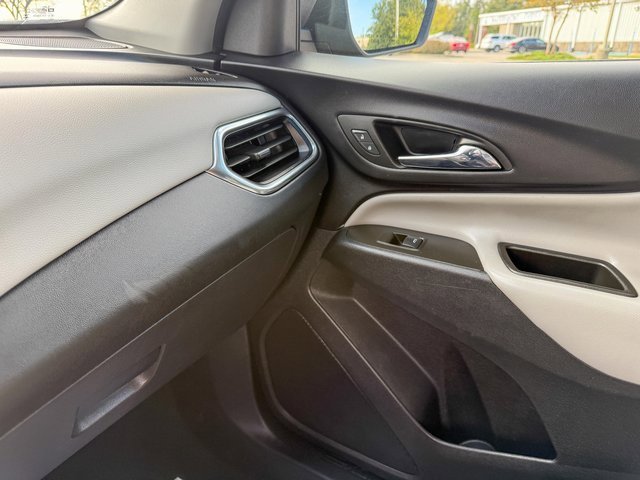 Used 2023 Chevrolet Equinox LS w/ LS Convenience Package image 13