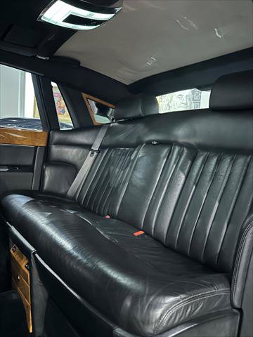 Used 2006 Rolls-Royce Phantom Sedan RWD image 26