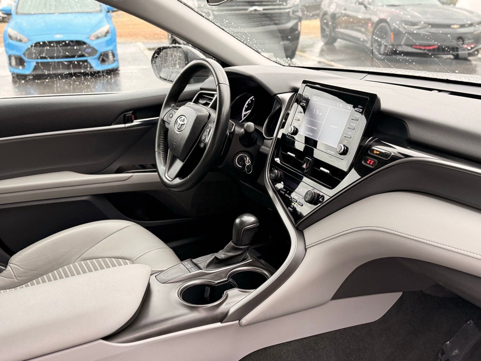 Used 2022 Toyota Camry SE image 24