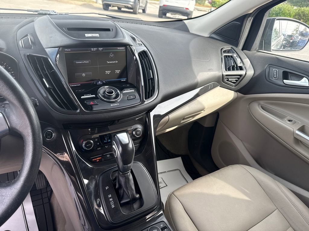 Used 2015 Ford Escape Titanium FWD image 15