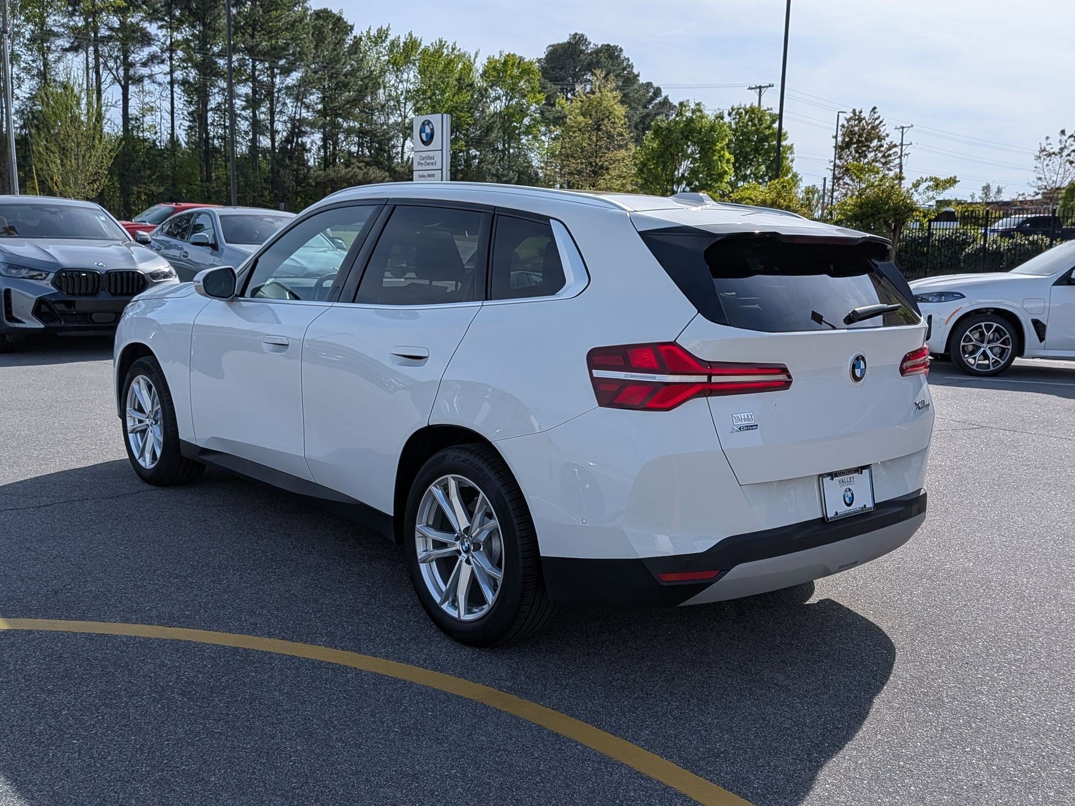 Used 2025 BMW X3 xDrive30i w/ Convenience Package AWD/4WD image 5