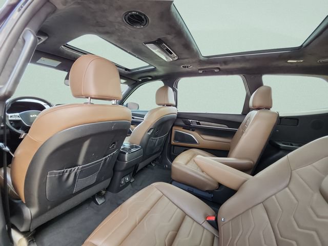 Certified 2022 Kia Telluride SX w/ SX Prestige Package AWD/4WD image 16