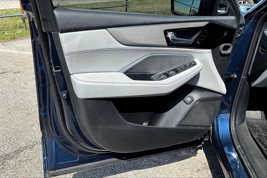Used 2025 Acura MDX w/ Advance Package image 24