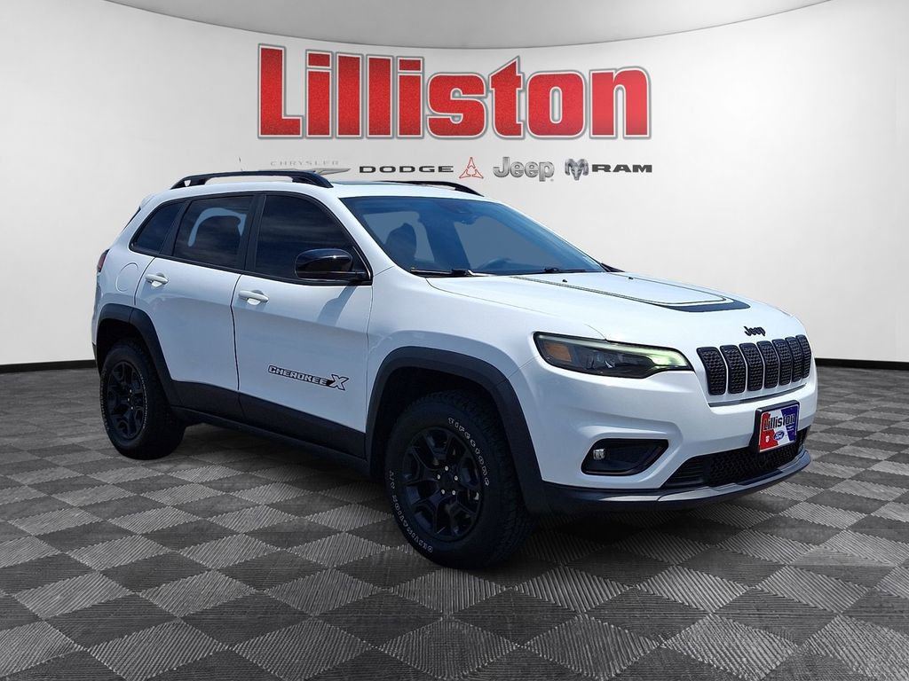 Used 2022 Jeep Cherokee Latitude w/ Sun & Sound Group AWD/4WD image 3