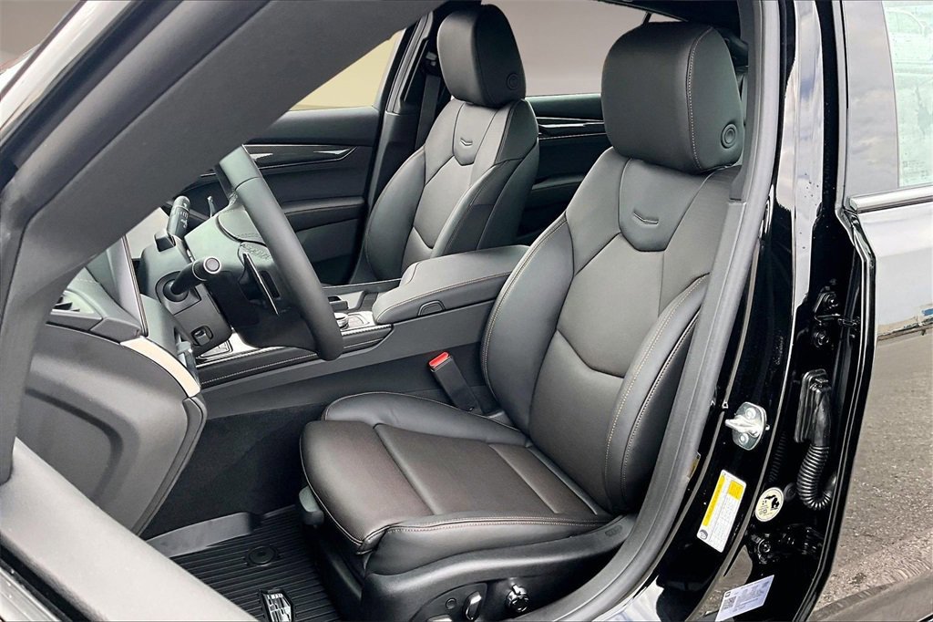 New 2026 Cadillac CT5 V w/ Technology Package image 9