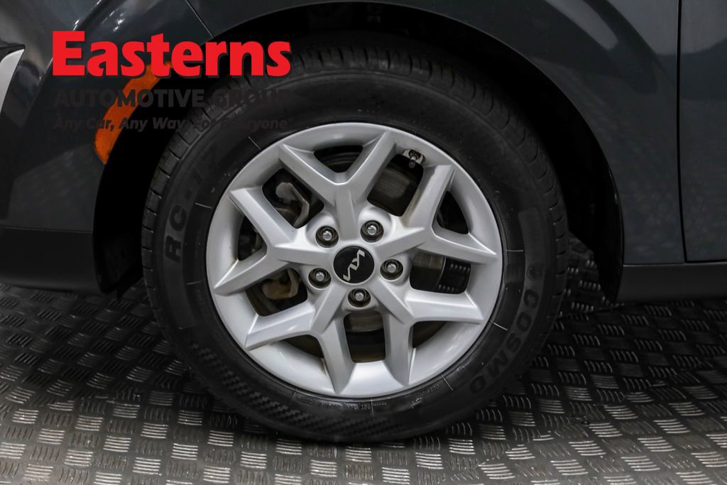 Used 2023 Kia Soul LX w/ LX Technology Package image 31